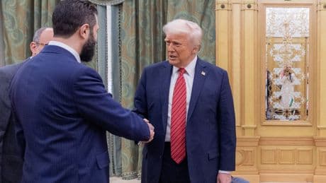 Trump, Colani ile yüz yüze görüştü, taleplerini iletti