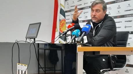 Un ex compañero del Cholo Simeone entrenará al Atlético C