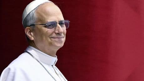 EN IMAGES – Léon XIV : de Chicago à Rome, le destin d’un pape missionnaire