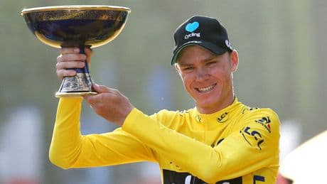 Chris Froome se rompe cinco costillas y una vértebra tras sufrir una grave caída entrenando