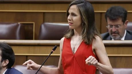 Podemos denuncia el bloqueo del PSOE a la ley de bomberos y la "política criminal" del PP ante los incendios