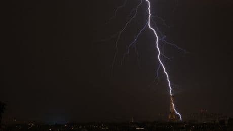 Violents orages : la vigilance orange est levée mais l’épisode a fait deux morts et de nombreux dégâts