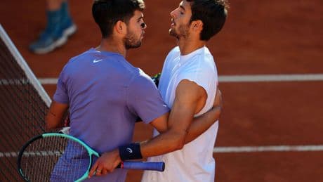 Carlos Alcaraz vs Musetti: horario y dónde ver el partido de semifinales de Roland Garros 2025