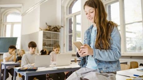 „Noch viel zu viele Lehrkräfte, die ausschließlich mit alten Schulbüchern unterrichten“