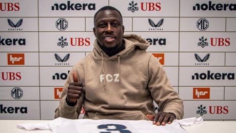Mendy se pierde otra vez en la fiesta y ya está de nuevo en la calle