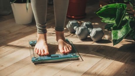 Super simple Übung: So verbrennen Sie täglich ganz nebenbei bis zu 300 Kalorien