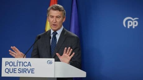 Ni aborto ni eutanasia ni gestación subrogada: Feijóo evita temas polémicos en la ponencia ideológica del PP