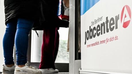 Deutschland: IW erwartet mehr als drei Millionen Arbeitslose im Sommer