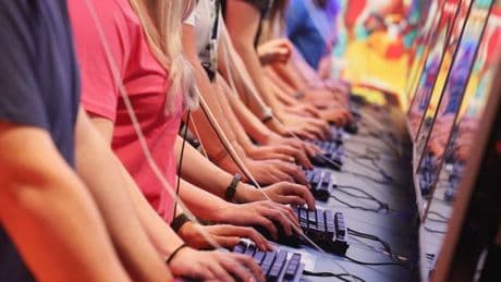 Vor Gamescom-Start: Mobbing im Netz: Studie zeigt rauen Umgangston unter Gamern