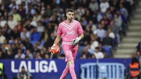 Joan Garcia, libre para fichar por el Barça
