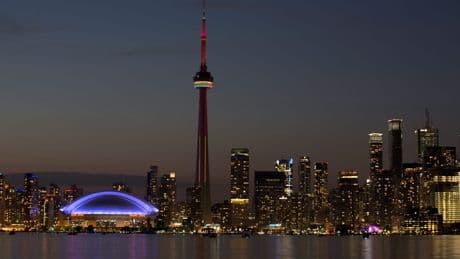 CN Tower lockout comes to an end, restaurant set to reopen