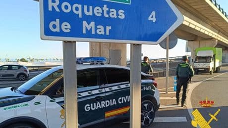 Un detenido por agredir sexualmente a una menor y golpear al novio de ésta en Roquetas de Mar