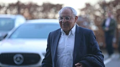 Trainerlegende muss zahlen - Felix Magath in München geblitzt