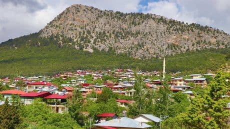 İsviçre zanneden yanıldı, burası Adana! Sıcaktan kaçan buraya koşuyor: Adana’nın en serin yeri