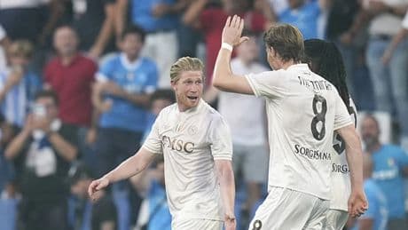 İtalya Serie A'nın açılış maçında Napoli, Sassuolo'yu yendi
