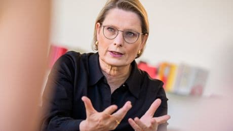 Liveblog Bundespolitik: Justizministerin: Absage der Richterwahl „verantwortungslos“