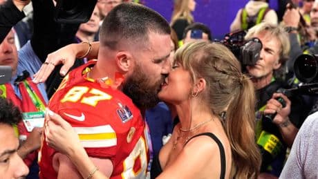Taylor Swift se casa con Travis Kelce después de un año y medio de relación