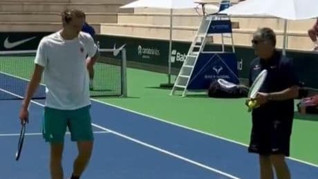 Toni Nadal se postula como nuevo entrenador de Zverev tras un entrenamiento que dispara los rumores