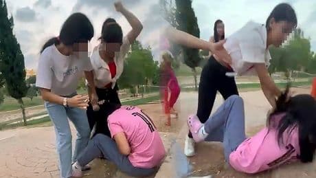 Dindar nesil derken kindar nesil yetiştirdik! Kız öğrencilerin dehşet görüntüleri Mersin'den