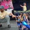Dries Mertens treedt op met Callboys en surft in bootje over publiek op Marktrock, Tribute Band brengt eerbetoon aan ‘Jokke’