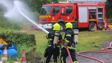 Entre sidération et colère, le cri d’alarme des pompiers, agressés et insultés lors de leurs interventions