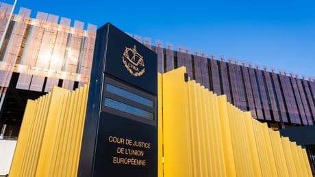 El complemento de pensión concedida a los padres sigue siendo discriminatoria