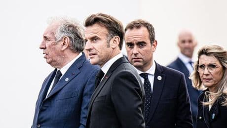 Emmanuel Macron et François Bayrou, un duo exécutif désaccordé