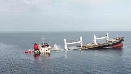 Yemen'deki Husiler Kızıldeniz’de bir gemiyi daha batırdı