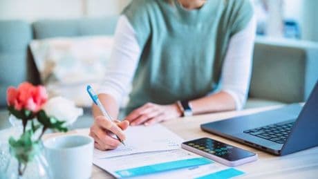 DWP Universal Credit claimants could be owed around £5,000