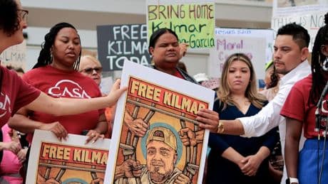 Federal judge delays ruling on Ábrego García's release pending trial