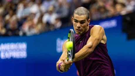 US Open: Tennis-Star Carlos Alcaraz feiert Sieg mit neuem Haarschnitt