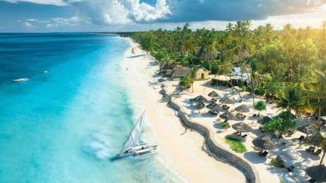 The beautiful city with £1 pints that's the 'Magaluf of Africa'