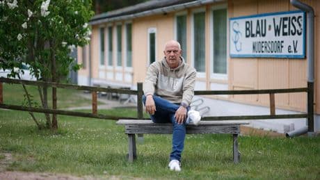 Zugangsstopp droht wegen Ex-Bayern-Star - Basler macht ein ganzes Dorf verrückt