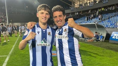 "A la Real le pido que sean críticos y exigentes con Tomy, es un jugador cerebral y con balón es mejor de lo que se ha visto"