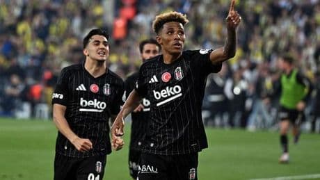 Şampiyonluktan erken kopan Beşiktaş, büyük maçlarda rakiplerine üstünlük kurdu