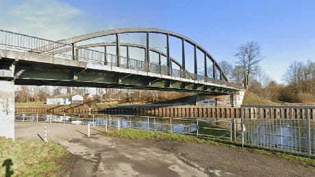 Mann aus Dortmund verfehlt Kanal – und stirbt bei Sturz