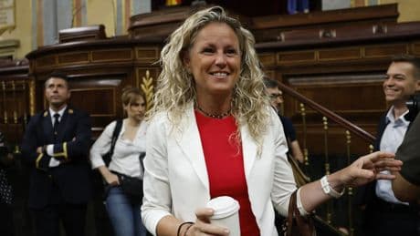 El PSOE acusa al PP de comprar la ideología de Abascal: "Vox manda, PP acata y España retrocede"