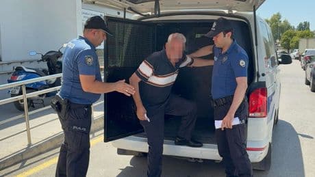 Emekli hakim otobüste bir kadını taciz etti iddiası