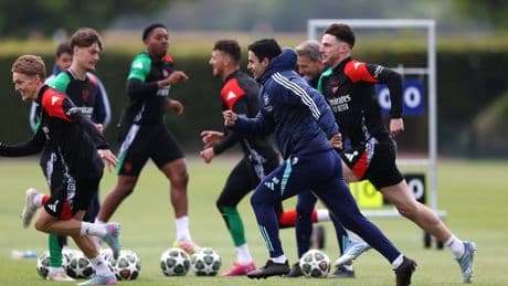 Arsenal set for training camp after players make pre-season 'demand' in bid to end trophy drought