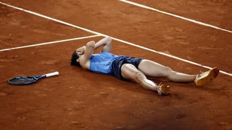 El sueño de la francesa Lois Boisson se prolonga en Roland Garros