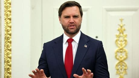 JD Vance viert zijn verjaardag in een kajak, veiligheidsdienst verhoogt waterpeil