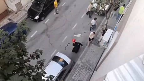 Gaziosmanpaşa'da iki mahallede kavga! O anlar kamerada