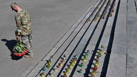 En direct, guerre en Ukraine : plus de 2 500 prisonniers de guerre ukrainiens sont retenus en Russie, selon le ministère de l’intérieur ukrainien