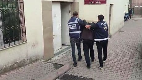 'Cinsel istismar' suçundan aranan şahıslar kıskıvrak yakalandı