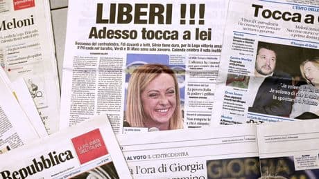 Tutti pazzi per Giorgia Meloni: da minaccia a regina d’Europa. Ecco perché i leader mondiali (e i giornali) non sanno resisterle