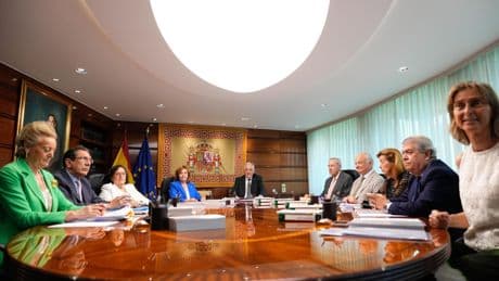 De Tribunal Constitucional a Tribunal Constituyente