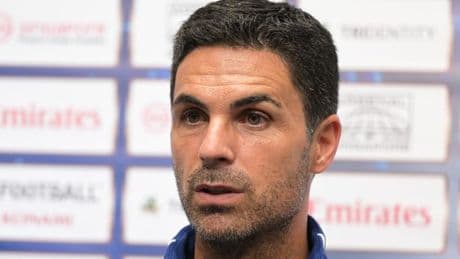 Arsenal urged to sign striker who's available NOW despite Viktor Gyokeres transfer