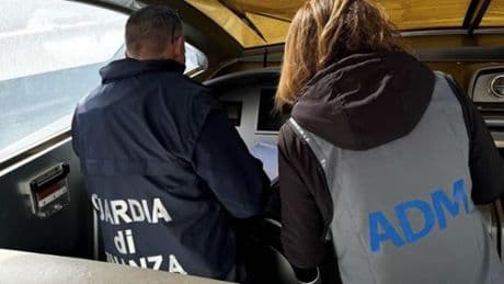 Yacht sequestrato a Sestri Ponente, l’accusa è di contrabbando doganale ed evasione dell’Iva
