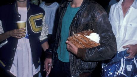 Charlie Sheen claims Bill Clinton tried to hit on his girlfriend in the ‘80s