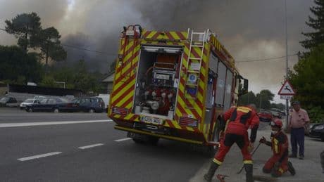 Detenido un hombre por el incendio forestal de Oímbra (Ourense)